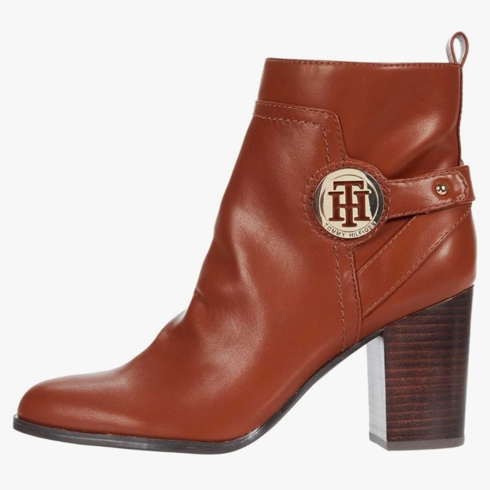 Tommy Hilfiger Women's Dena Boots
Color: brown 
Size: 8.5 M
Worn just 2 times